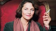 Charlotte-Rampling-Klein-Report-Goldener-Bar-2019