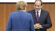 Freundlicher Empfang im Jahr 2019: Die ehemalige Bundeskanzlerin Angela Merkel begrüsst den ägyptischen Präsidenten Abdel Fattah al-Sisi…        (Bild: RSF, Thomas Imo)