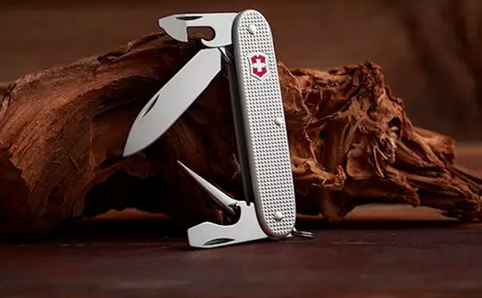 Brand «Swiss Army»: Mit dem Sackmesser-König Victorinox hält das Bundesamt für Rüstung einen «langjährigen Exklusivvertrag». (Bild © Victorinox)