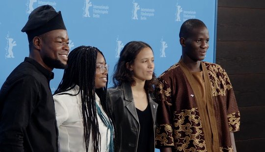 Habib Ahandessi, Joséa Guedje, Mati Diop und Gildas Adannou bei der Präsentation von «Dahomey» auf der Berlinale... (v.l.)  (Screenshot: Berlinale 2024, PK)