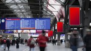 Eine der neuen Branding-Zonen: Die Querhalle am Kopfende der Perrons im Zürcher HB...