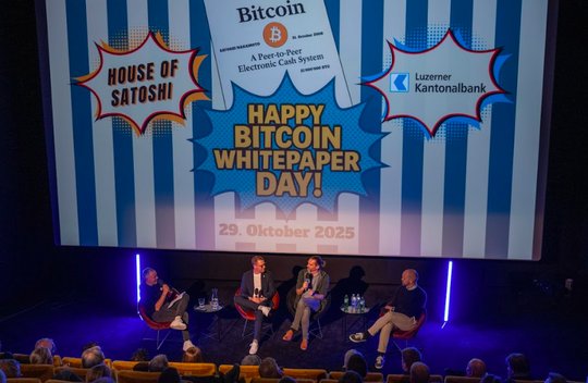 Im Kino Frame in Zürich brachte das Unternehmen Bitcoin auf die Bühne... (Bild: zVg)