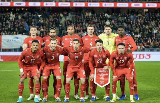 Mit der Nati mitfiebern - und bei «20 Minuten» gewinnen. Wenn im Juni und Juli der Ball rollt, schaut die Fussball-Schweiz in die USA...     (Bild: © 20 Min., FreshFocus/zVg)