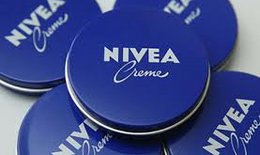 Nivea-Blau-Klein-Report