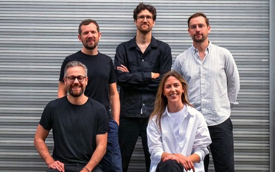 Neu zu fünft am Ruder: Alexander Weis, Adrian Glatthorn, Jan Keller, Zoe Heeb und Georg Gadient... (v.l.) (Bild: zVg)