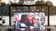 ABBA kündigte das neue Album gleichzeitig in sechs Metropolen an...                  (Bild: Expressen, Stockholm)