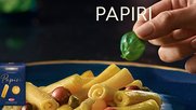 Für die Herstellung der «Papiri» verwendet Barilla eine spezielle Bronze-Matrize mit rauer Oberfläche...           (Bild: Webseite Barilla)