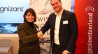 Handschlag: Doris Leuthard, Präsidentin der Swiss Digital Initiative, und Jan Meemken, Sub-Regional Manager DACH bei SGS... (Bild: zVg)