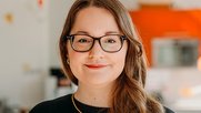 Seit 2019 ist die PR-Frau bei Zattoo an Bord. Jetzt will sie Neues wagen... (Bild: © Zattoo Nadine Stenzel / zVg)