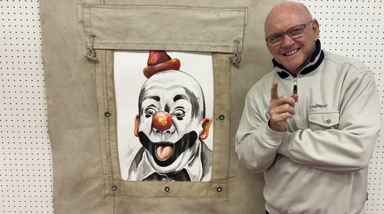 Findet die SRF-Berichterstattung über den ehemaligen Eishockey-Nationaltrainer nicht lustig - und höchst unfair: Rolf Knie hat schon ähnliche Erfahrungen gemacht wie Patrick Fischer...    (Bild: Klein Report)