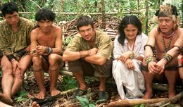 Umweltaktivist Bruno Manser (M.) in Borneo