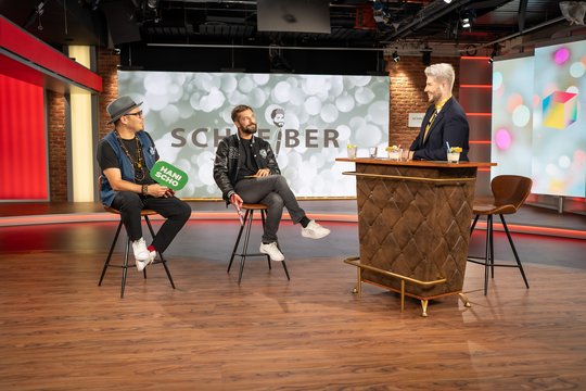 BLAY mit Marc Sway und Bligg ist zu Gast in der ersten Ausgabe von Pät Schreibers neuer Talkshow...          (Bild: Auftanken.TV)