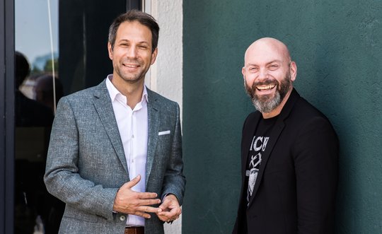 CEO Roman Hirsbrunner (l.) und Chief Creative Officer Dennis Lück...