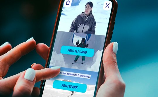 Durch Klicks können die User den Videoverlauf steuern, wie hier in einer Kampagne des Skigebiets Melchsee-Frutt... (Bild: zVg)