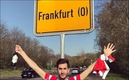 Portugiesischer Fan im «falschen» Frankfurt