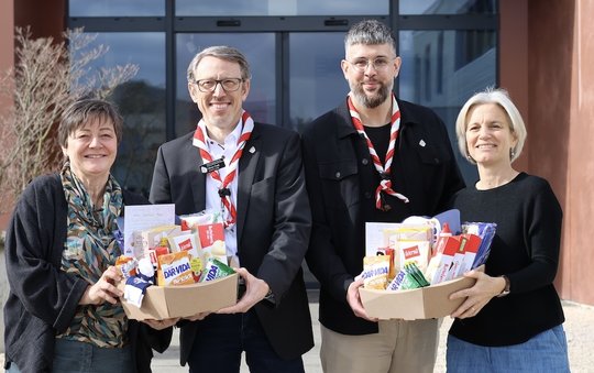 Startschuss im Mai: Marianne Wüthrich Gross, Co-Geschäftsleiterin Hug, Oliver Funk, Co-Präsident PBS, Philippe Keller, Geschäftsleiter PBS, und Anna Hug, Co-Geschäftsleiterin Hug...  (v.l., Bild: zVg)