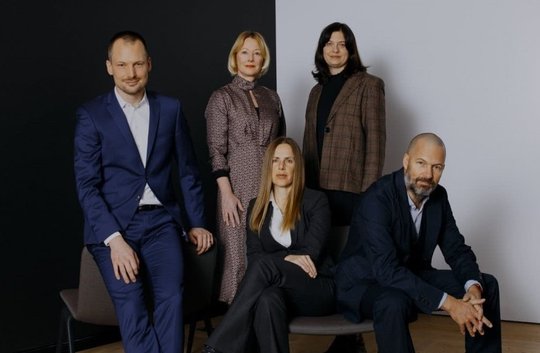 Die neue «NZZaS»-Chefredaktion: Jonas Projer, Nicole Althaus, Gordana Mijuk, Anja Burri und Thomas Stamm (v.l)…        (Bild: zVg)