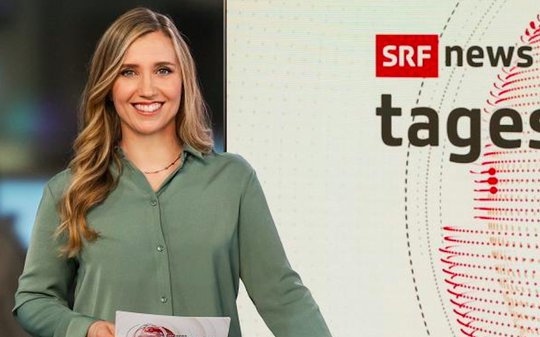 Florence Fischer ersetzt Penelope Kühnis, die hinter die Kamera wechselt. (Bild © SRF)