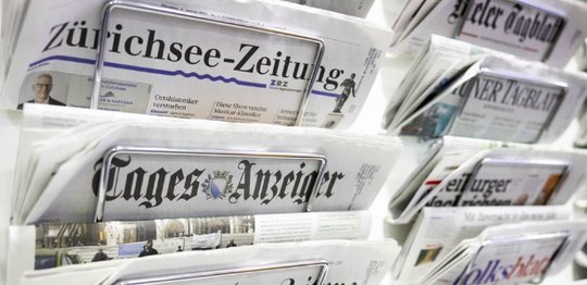 Werbeumsätze beim Sorgenkind Print bleiben stabil...       (Bild: SRF)