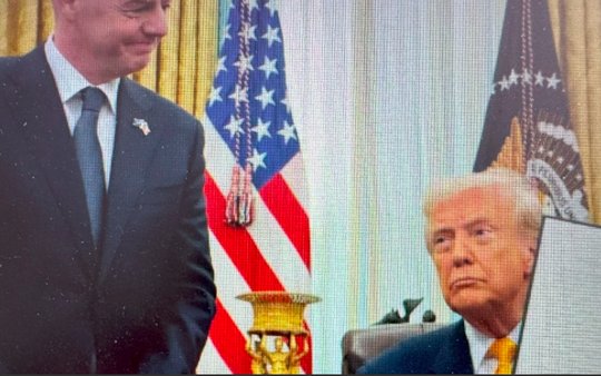 Ziemlich beste Freunde: Donald Trump (r.) und Fifa-Präsident Gianni Infantino... (Bild: Screenshot Klein Report)