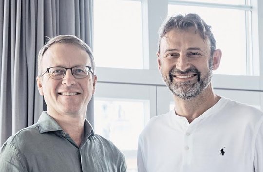 Bruce Roberts (l.) und Martin Fuchs: Der gebürtige Südafrikaner und Wahlschweizer studierte in Cape Town am Cape College of Art und arbeitete anschliessend für Agenturen wie BBDO Cape Town und The Jupiter Drawing Room.