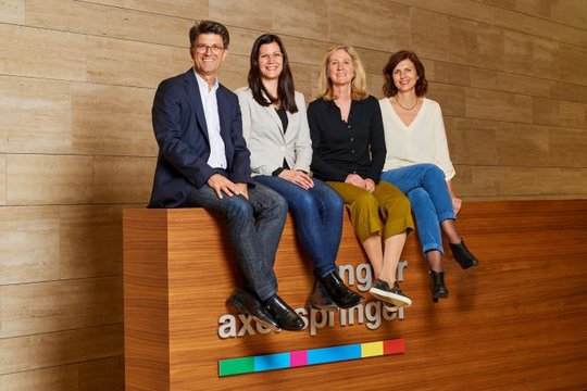 Die neue Geschäftsleitung von Gryps (v.l.n.r.): Urs Gysling, Maria De Bon, Priska Schoch und Gaby Stäheli. (Bild zVg)