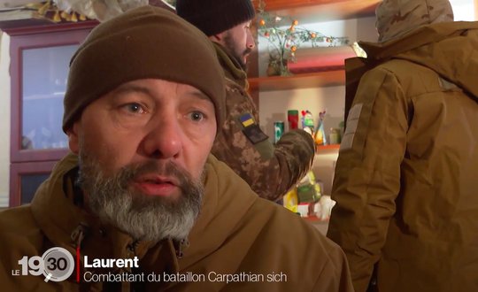 RTS unterschlug die teils rechtsextreme Vergangenheit des ukrainischen Bataillons «Carpathian Sich»... (Bild: Screenshot)