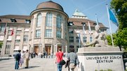 Die Uni Zürich schliesst ihre Gebäude für Studierende, bleibt für die Forschung und den administrativen Betrieb aber weiterhin offen (©Universität Zürich/Frank Brüderli)...