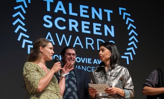 Short Movie Jurymitglieder Olga Dinnikova (l.) und Michael Steiner an der Award-Night im Zürcher Volkshaus. (Foto: Luan Menezes)