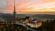 1999 kaufte Giusep Frys Familie das Hotel samt Umschwung und Aussichtsturm. (Bild © Uto Kulm AG)