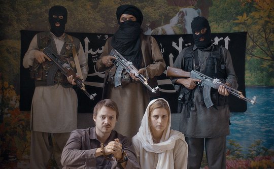 «Und morgen seid ihr tot» schildert die dramatische Geschichte der Schweizer Taliban-Geiseln, Daniela Widmer und David Och... (Bild: © Buena Vista International)